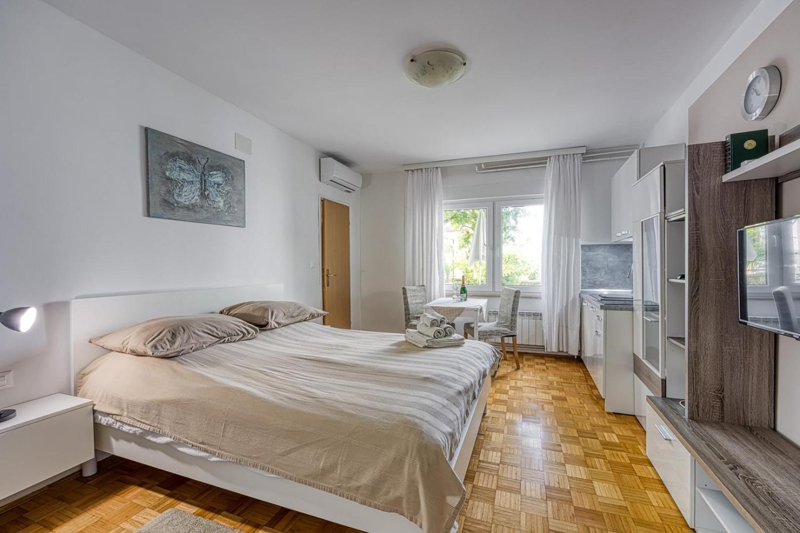 Aparments Jedro&Karlo Διαμέρισμα Πόρετς Εξωτερικό φωτογραφία