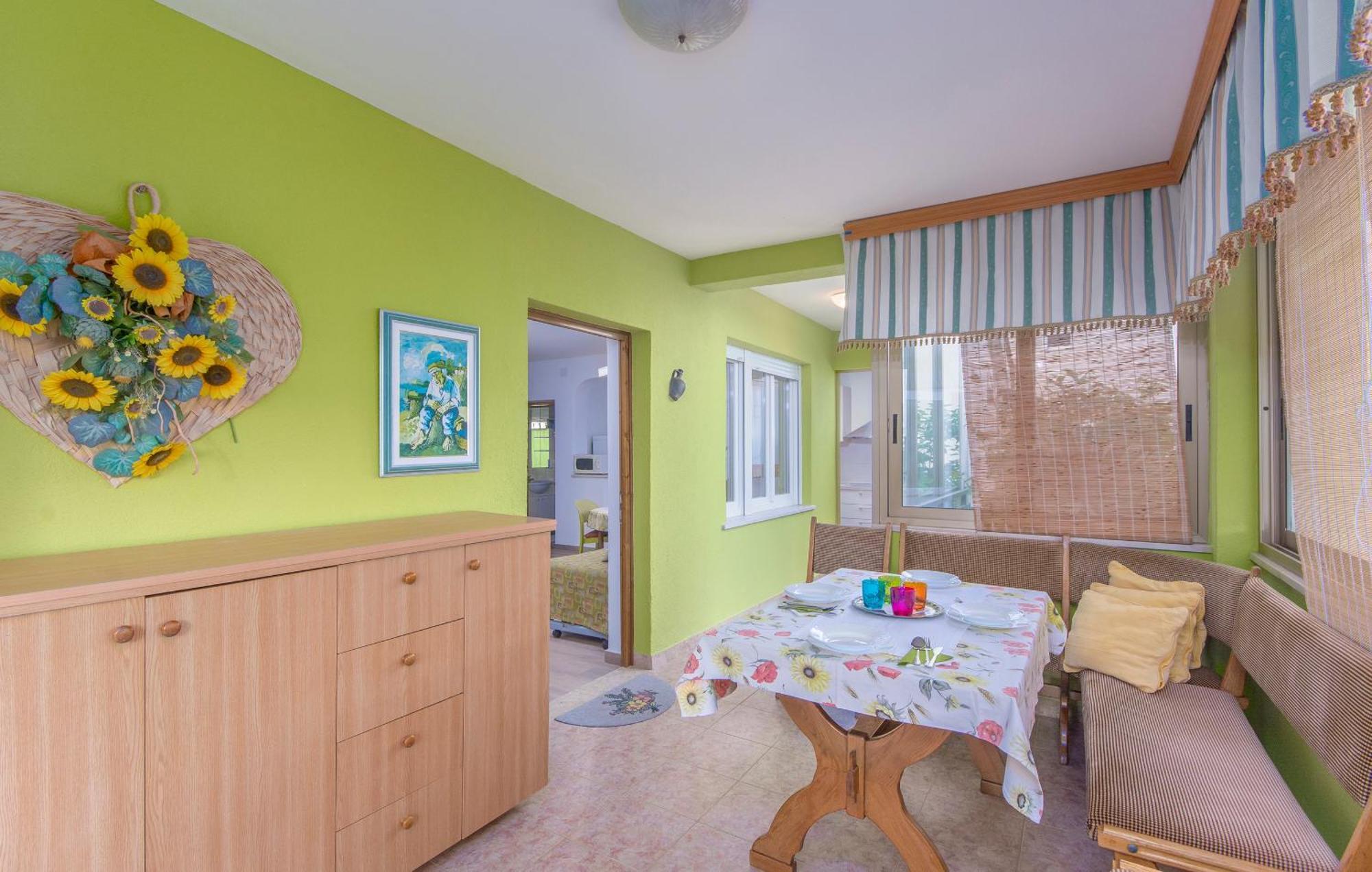 Aparments Jedro&Karlo Διαμέρισμα Πόρετς Εξωτερικό φωτογραφία